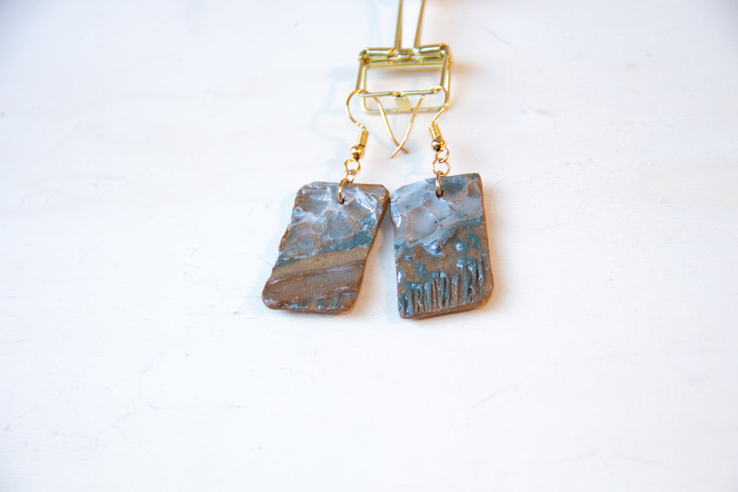 Ocean dangles