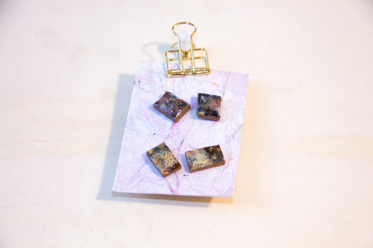 Galaxy burst studs